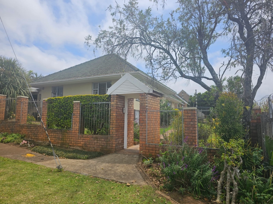 4 Bedroom Property for Sale in Berea Eastern Cape